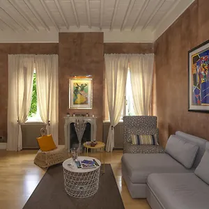lauri-loft.it-tuscanyhotel.com/